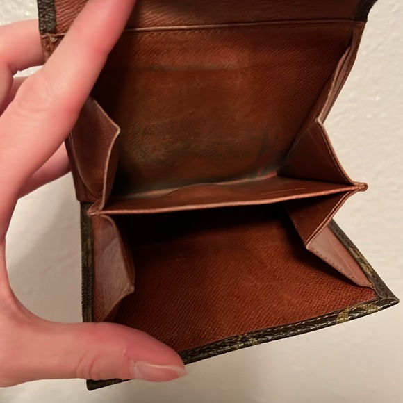 Louis Vuitton wallet - Picture 6 of 9